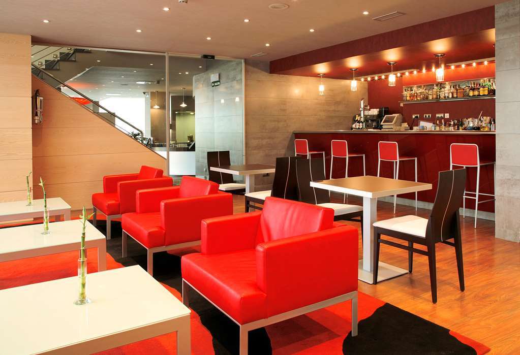 Occidental Pamplona Hotel Restaurant photo